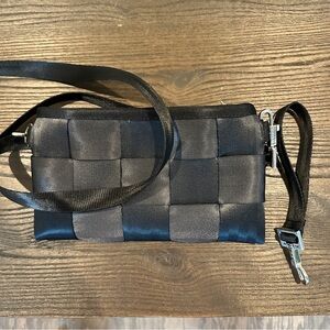 Harvey’s Seatbelt Hip Bag